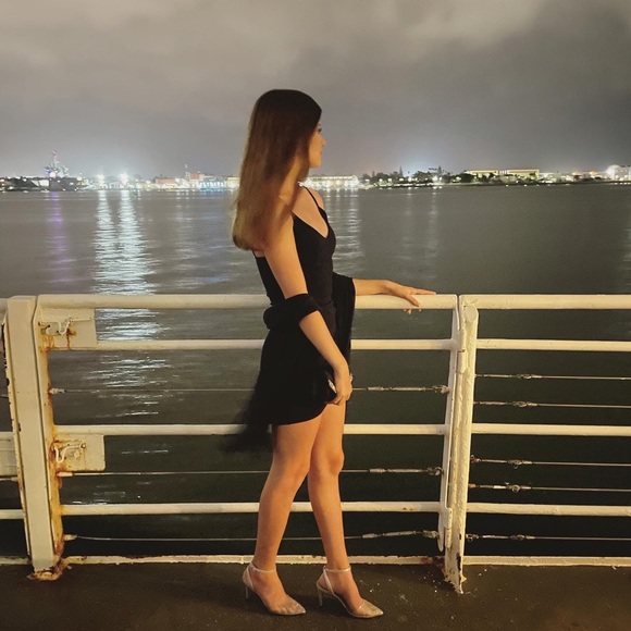 Meet your Posher, Isabella - Picture 2 of 4